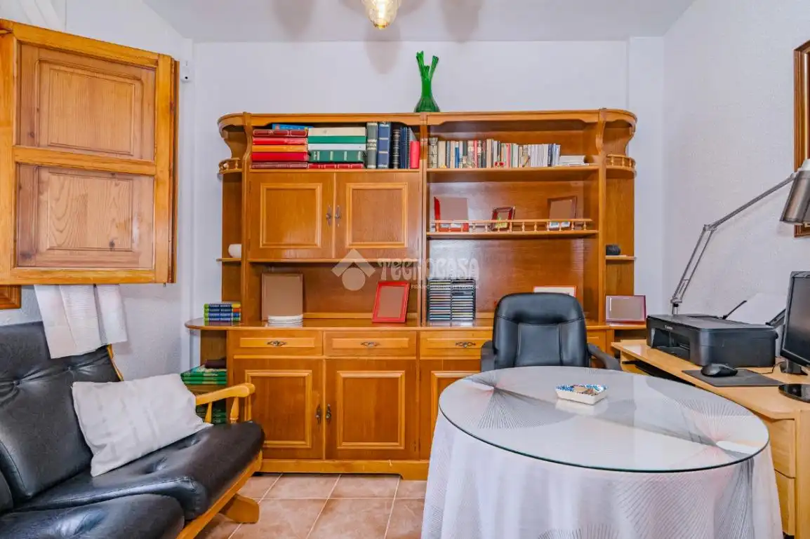 Houses for sale in Loja  with Air Conditioner, Terrace and Balcony