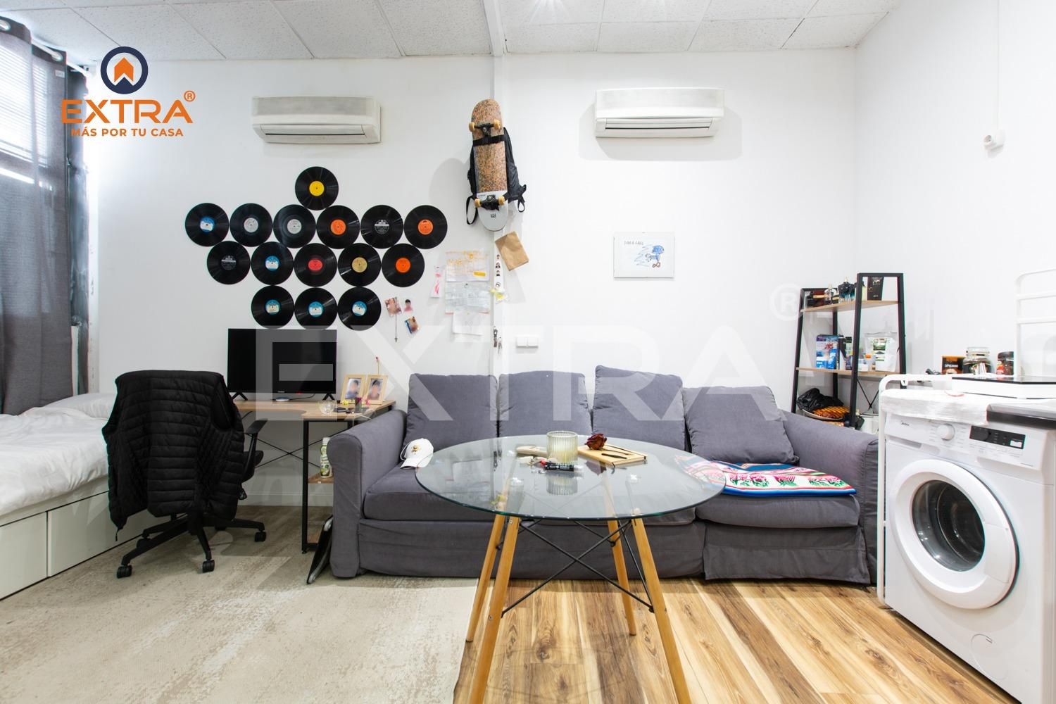 Living room of Premises for sale in  Madrid Capital
