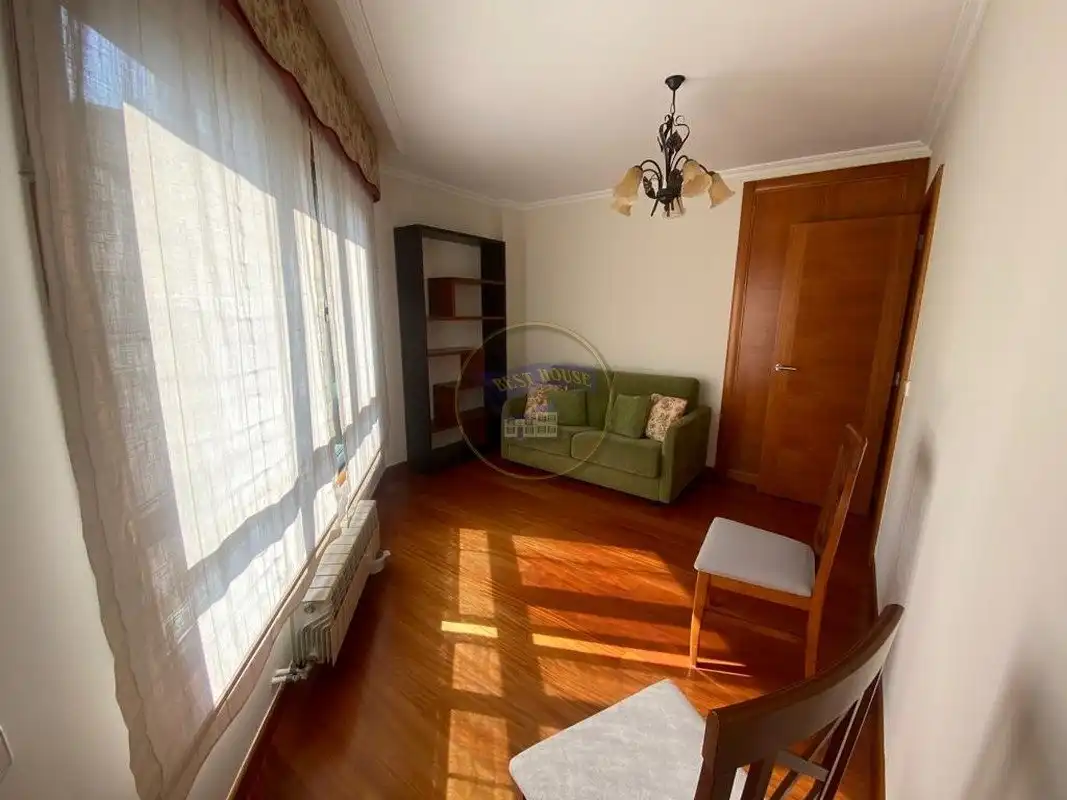 Flat for rent in Calle ZARAGOZA, O Castro