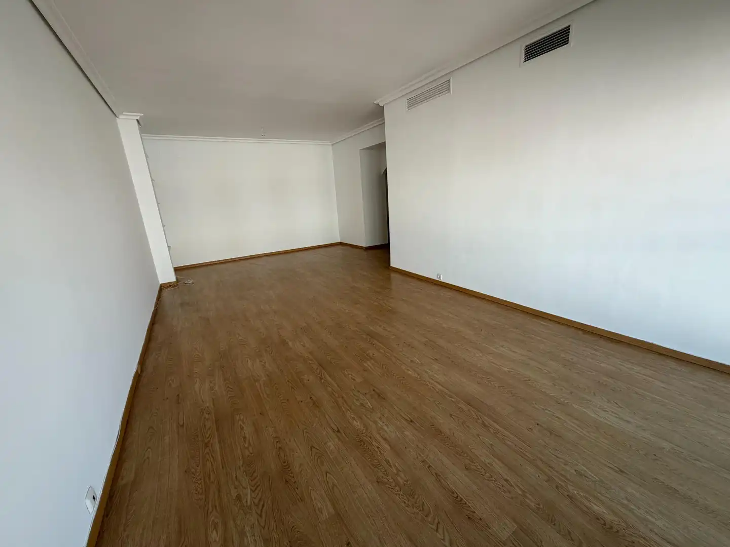 Piso de alquiler en Sevilla con Aire acondicionado, Calefacción y Parquet
