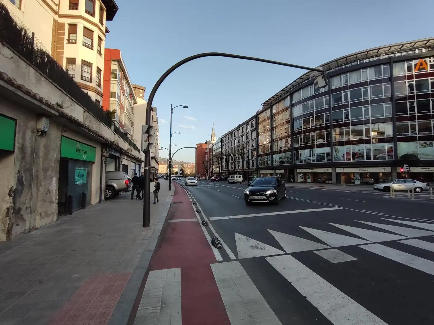 Vista exterior de Local en venta en Bilbao  con Aire acondicionado