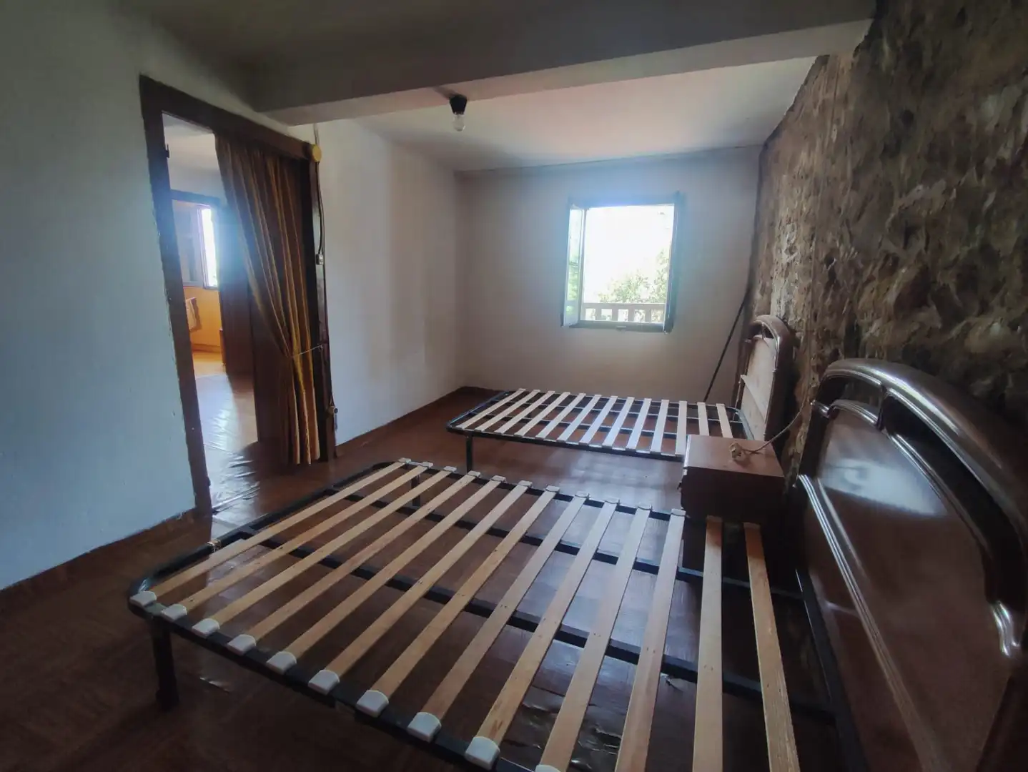 Dormitori de Casa adosada en venda en Corvera de Toranzo amb Calefacció, Jardí privat i Parquet