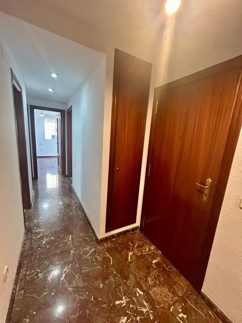 Flat with terrace to rent in Extramurs, imagen 25