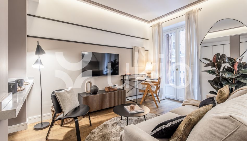 Apartamento de alquiler en Calle de Atocha, Cortes - Huertas - Imagen 2