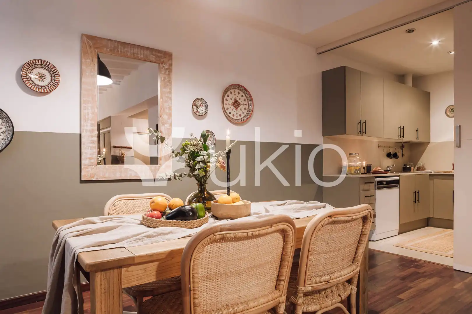 Cocina de Apartamento de alquiler en Barcelona con Aire acondicionado, Calefacción y Amueblado