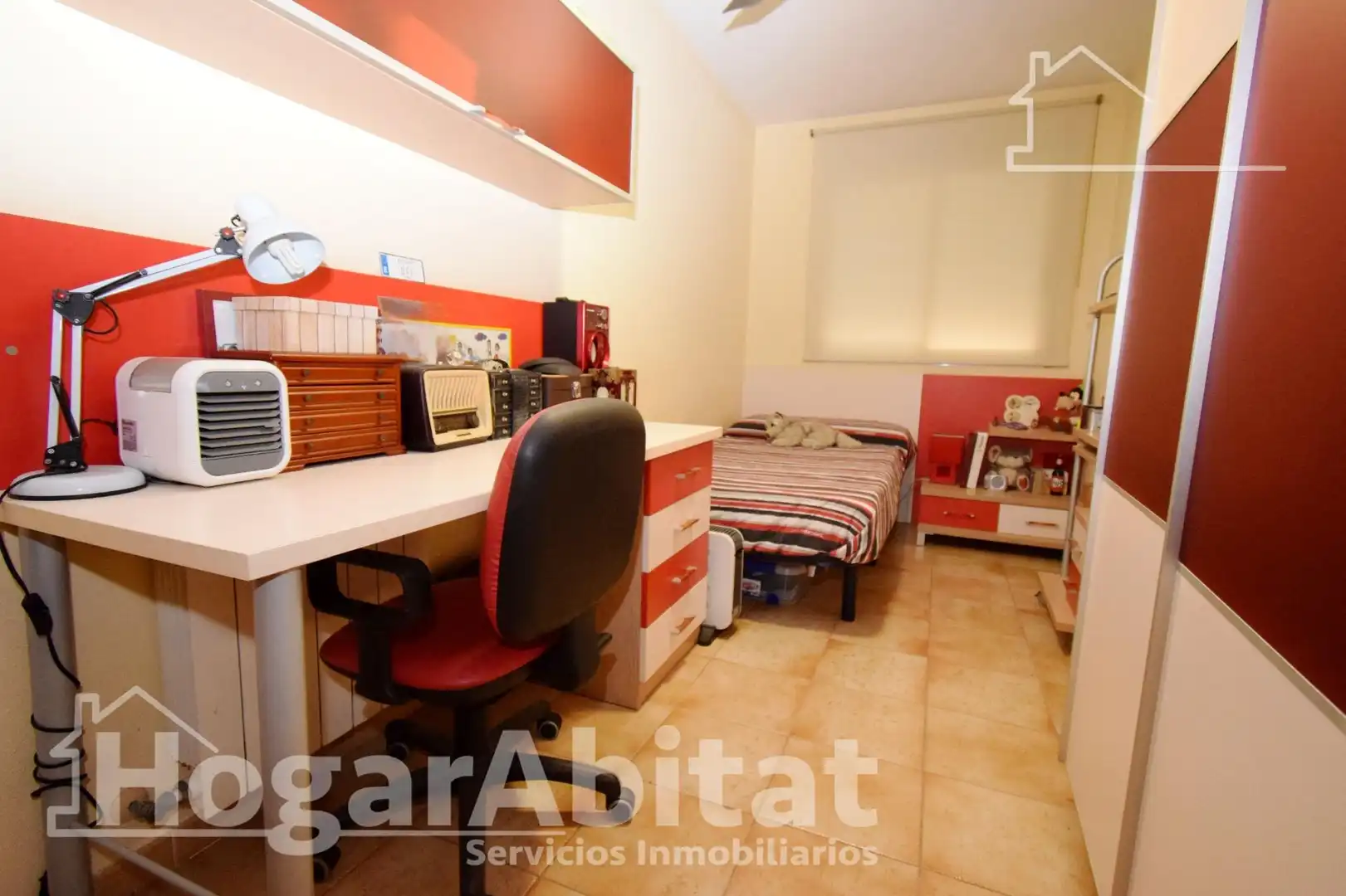Adossat amb terrassa en venda a Calle Vicente Andrés Estellés, imagen 22