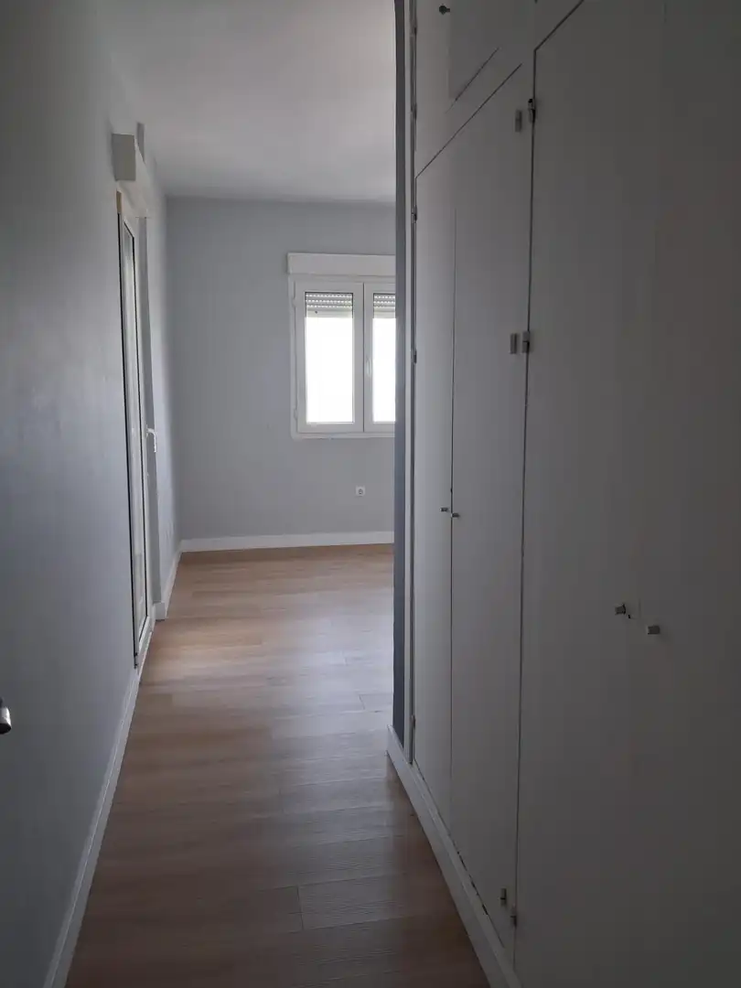 Habitación de Piso de alquiler en Cádiz con Aire acondicionado y Balcón