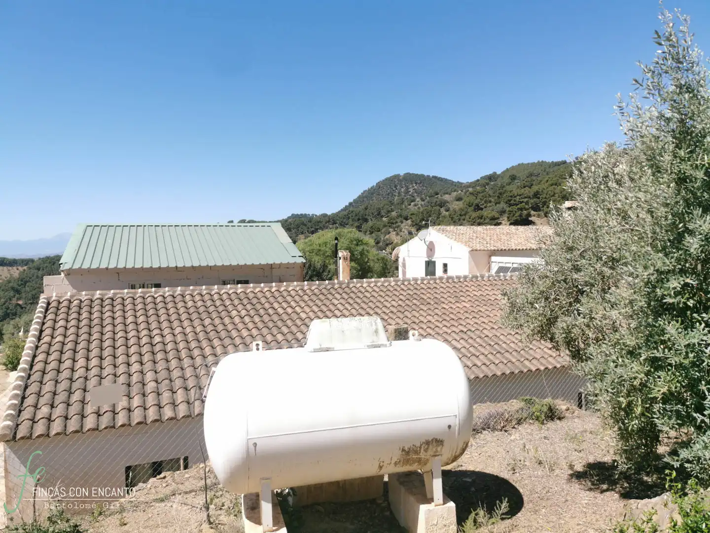 Vista exterior de Finca rústica en venda en Málaga amb Calefacció, Jardí privat i Piscina