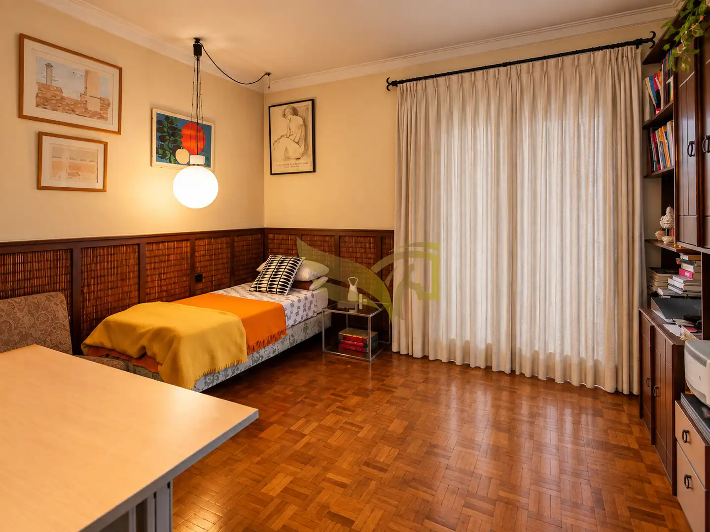Bedroom of Flat for sale in Madrid  with Air Conditioner and Parquet flooring