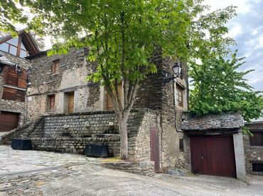 Casa en venta en Alt Àneu