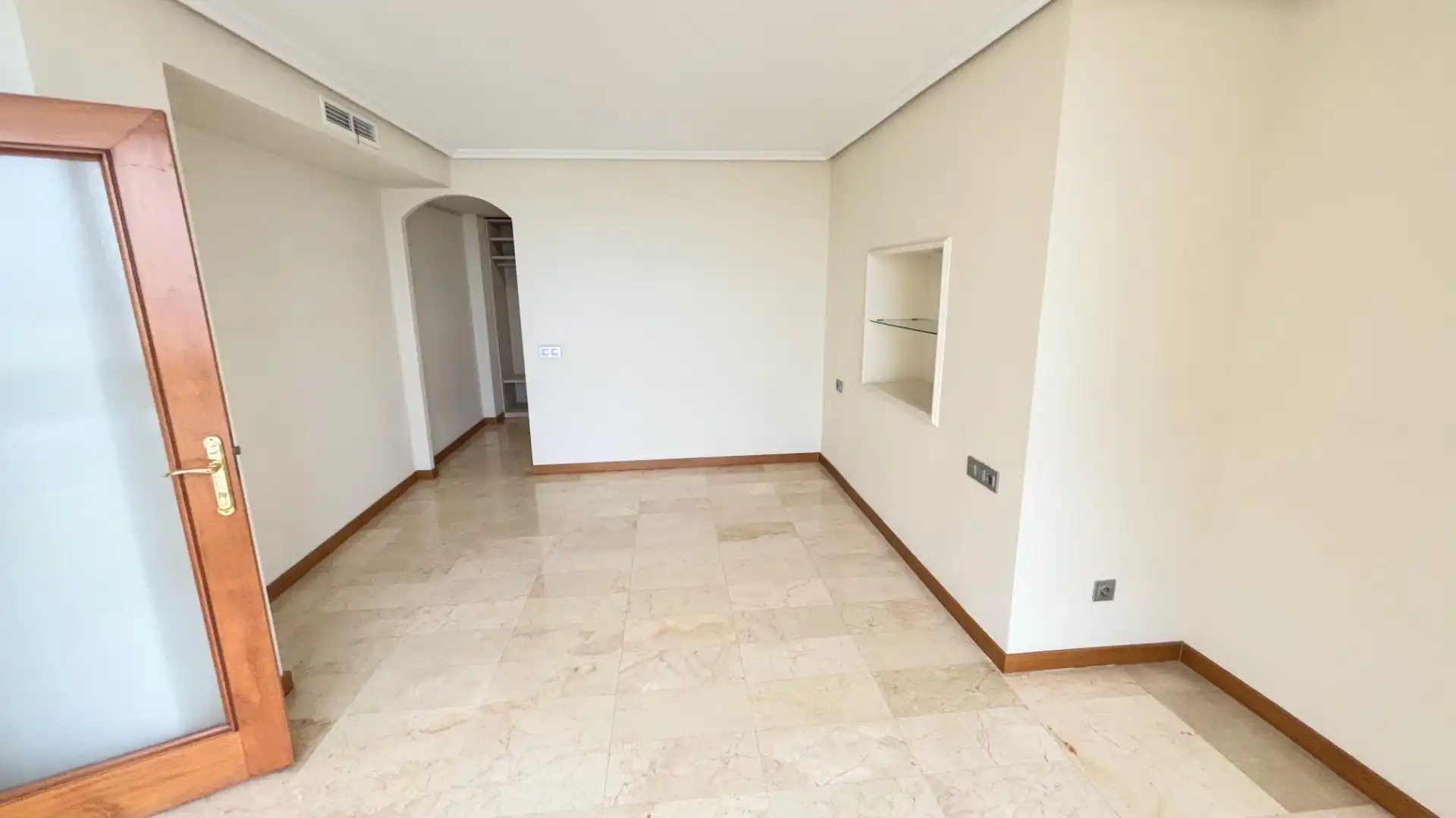Appartamento con ascensore in vendita a Avenida Avenida Doctor Gadea 1, imagen 7