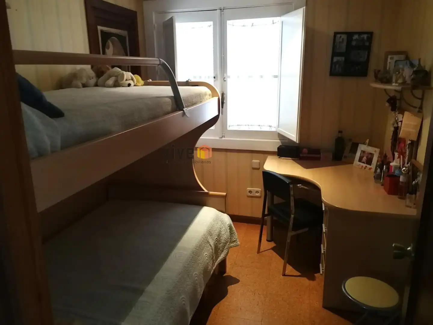 Bedroom of Flat for sale in Sevilla  with Air Conditioner, Heating and Furnished