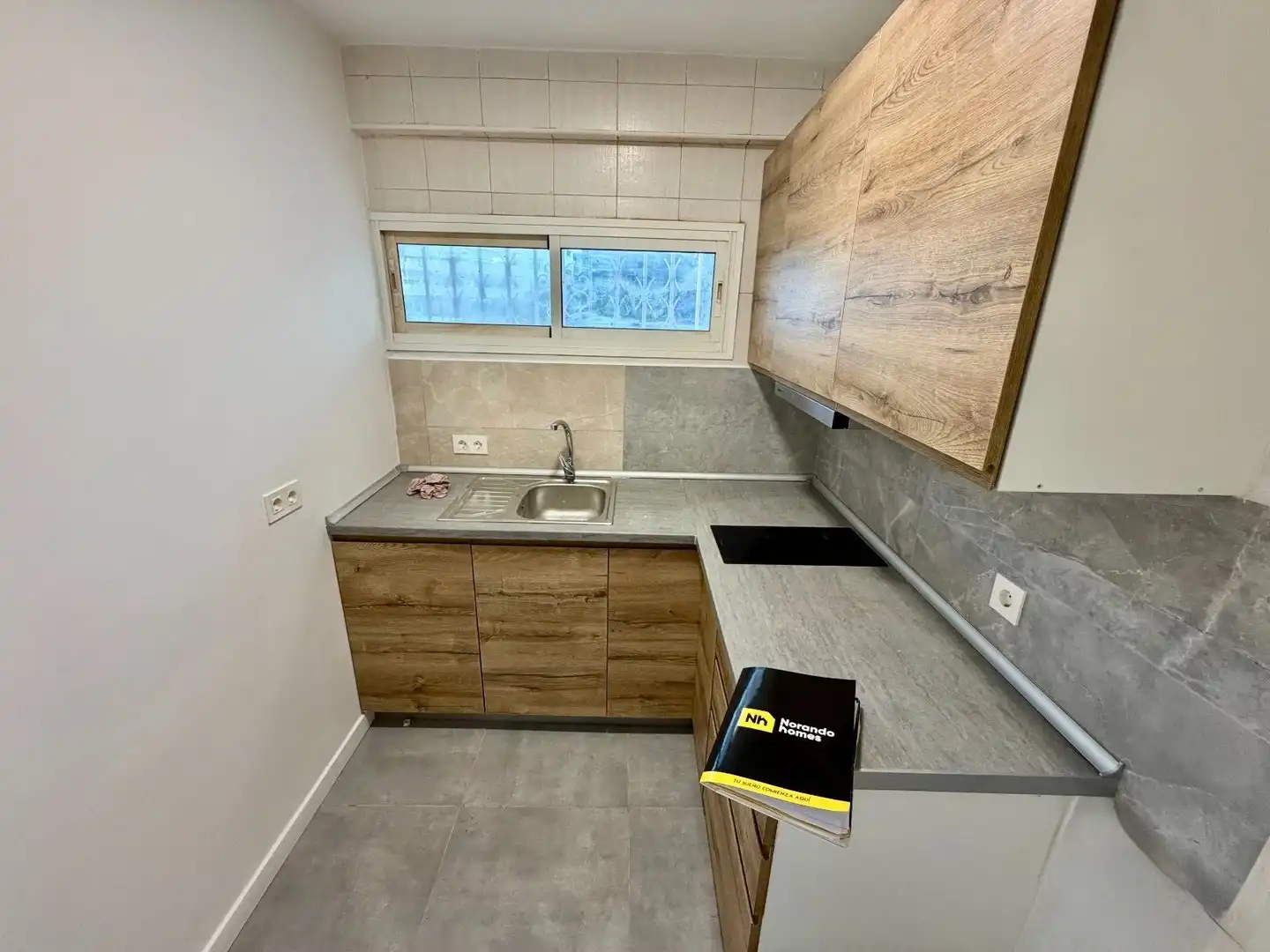 Kitchen of Flat for sale in Fuengirola  with Air Conditioner, Heating and Community pool
