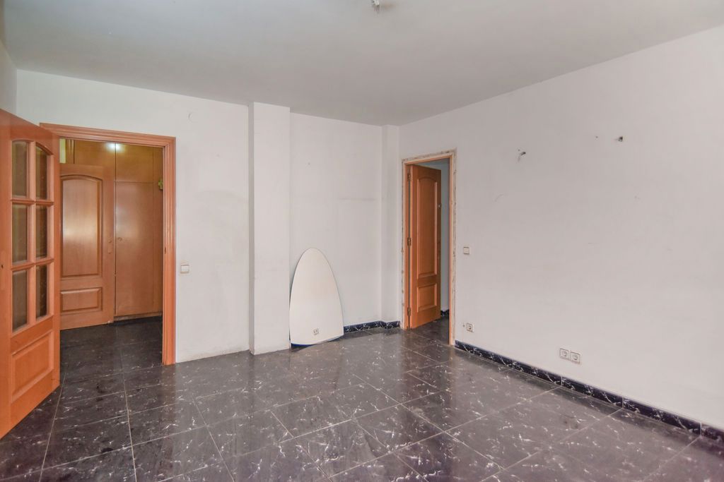 Flat for sale in Ripollet