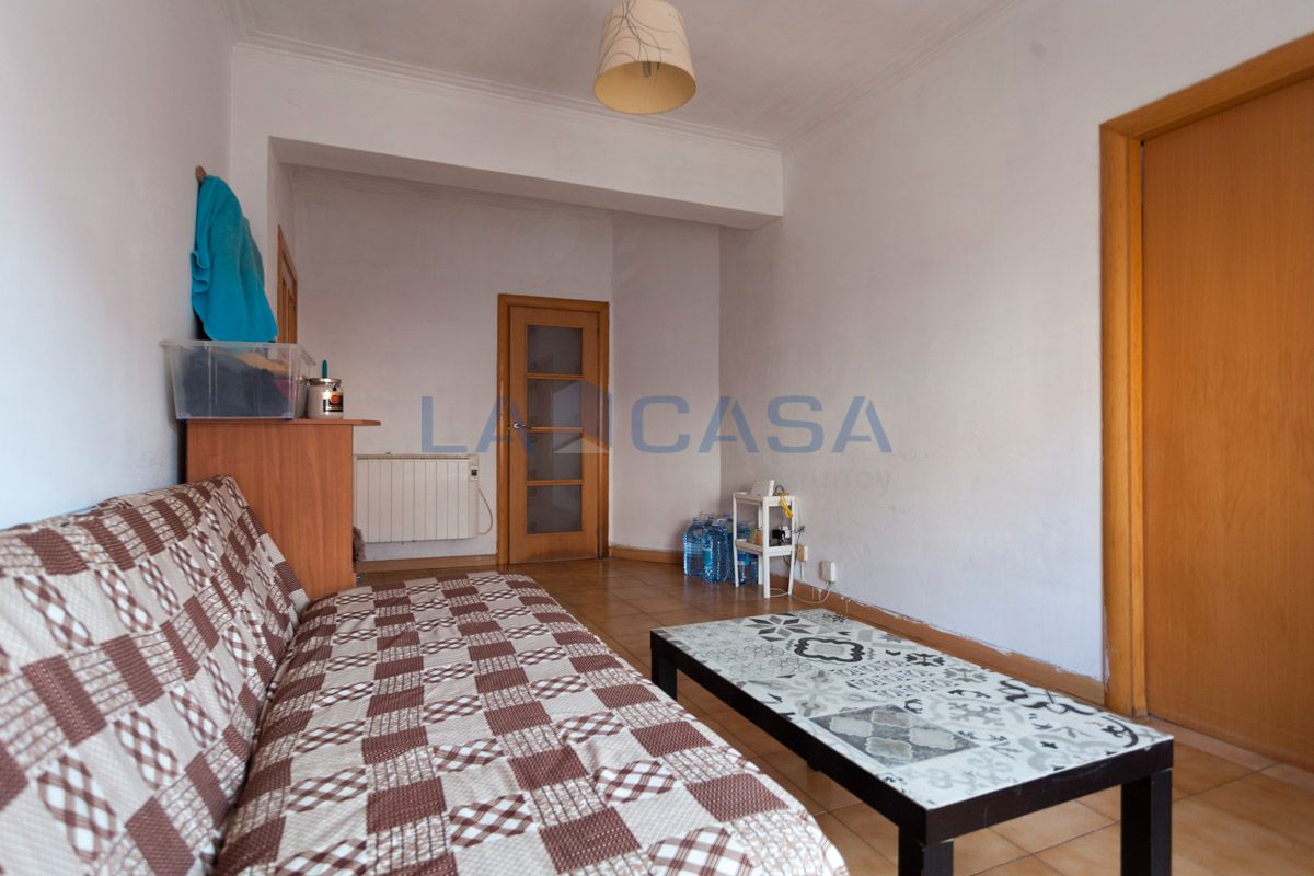 Flat for sale in  Barcelona Capital  with Heating