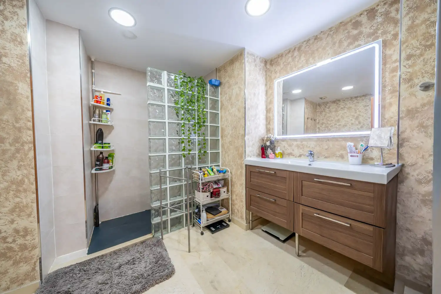 Baño de Dúplex en venta en Badalona con Aire acondicionado, Calefacción y Terraza