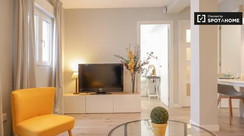 Photo 5 of Flat to rent in Valdeacederas, Madrid