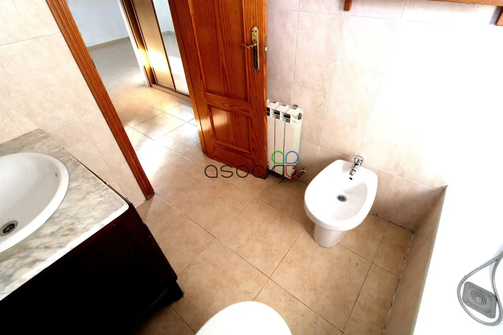 Baño de Casa adosada en venta en Azuqueca de Henares con Calefacción