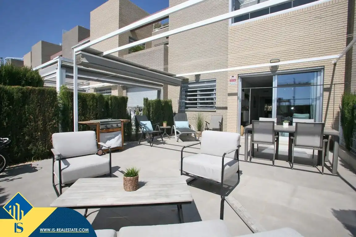 Bungalow amb piscina en venda a Nueva Torrevieja - Aguas Nuevas, imagen 26