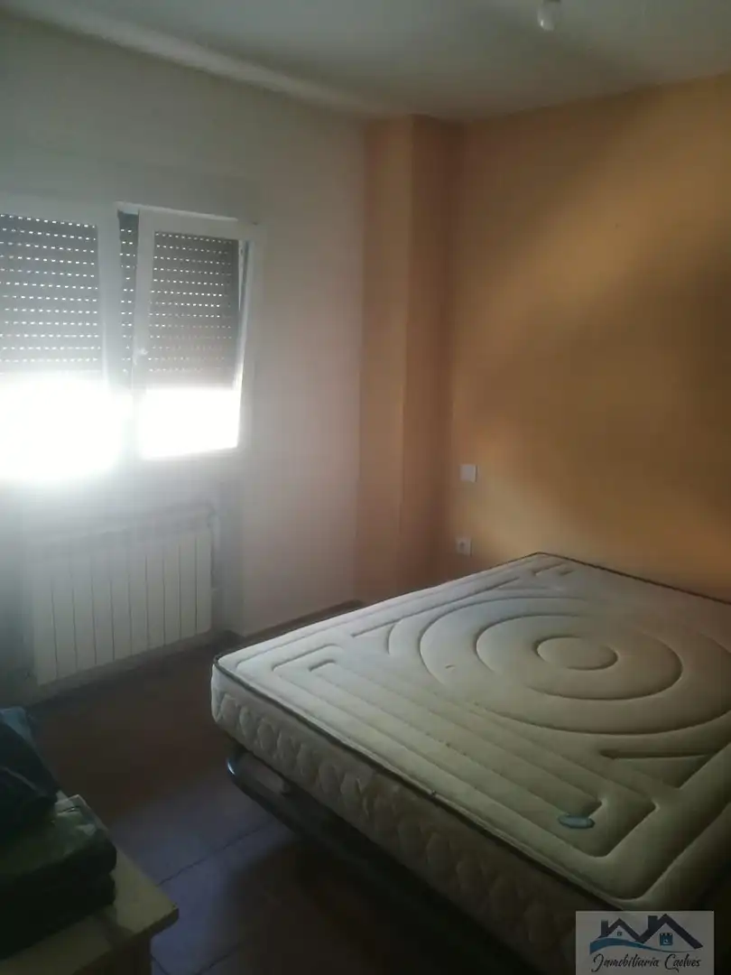 Bedroom of Houses for sale in Navalacruz  with Heating and Storage room
