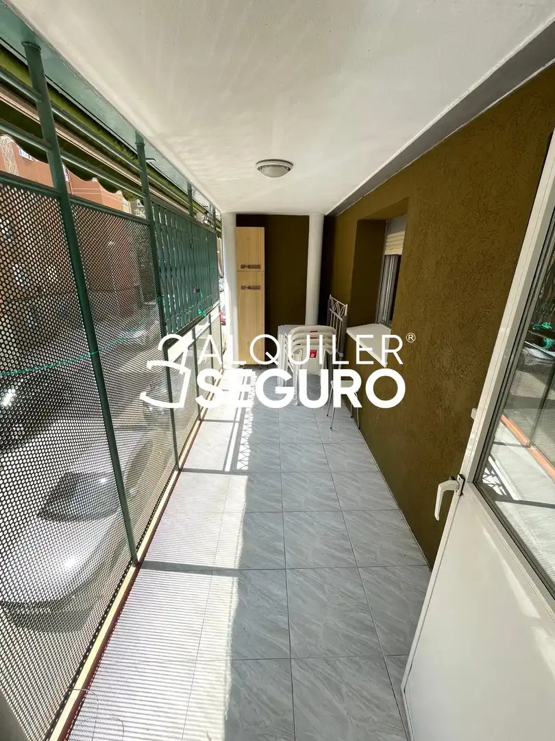Terraza de Piso de alquiler en Madrid con Calefacción, Terraza y Amueblado