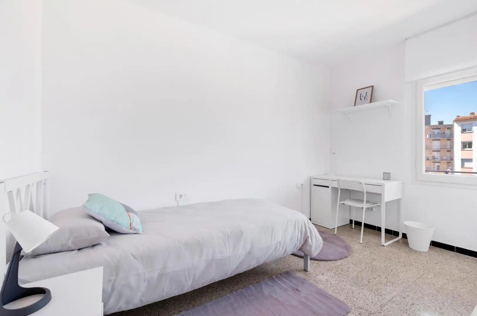 Apartments for rent in Carrer MORENETA, Mas Masó - Hospital