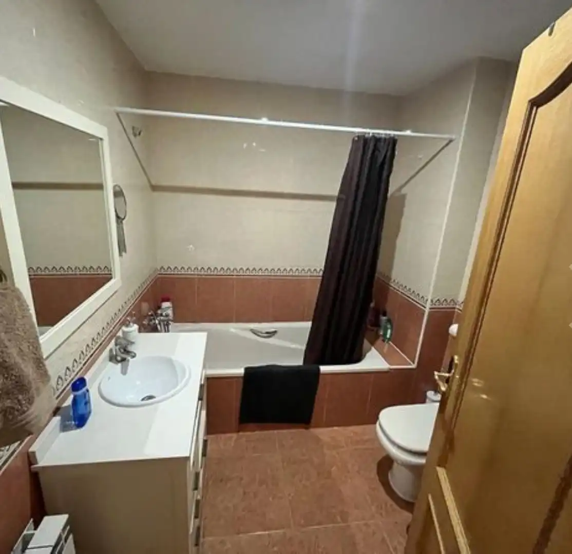 Badezimmer von Wohnung zum Verkauf in Miguelturra mit Gemeinschaftspool