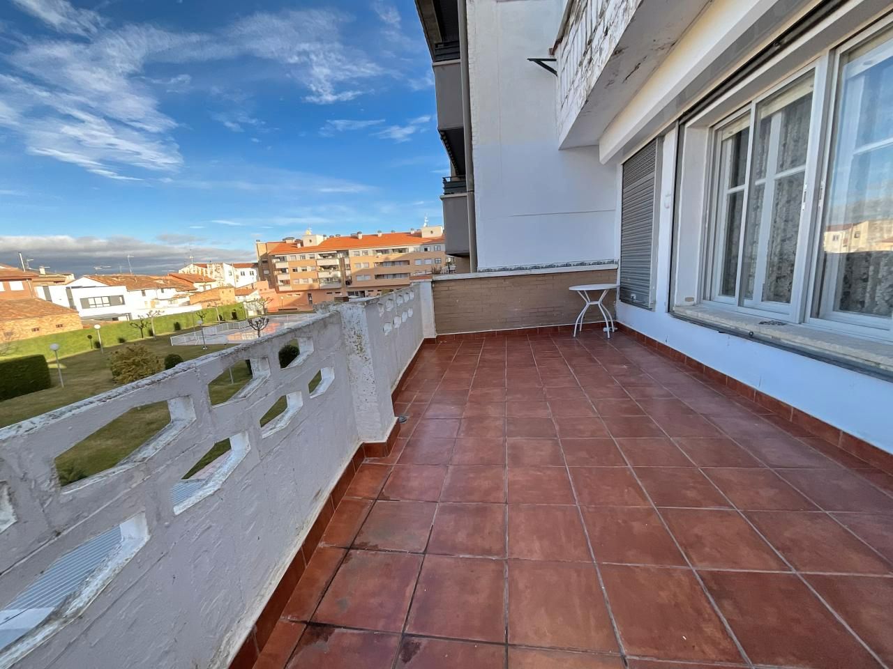 Piso en venta en Avenida de Haro