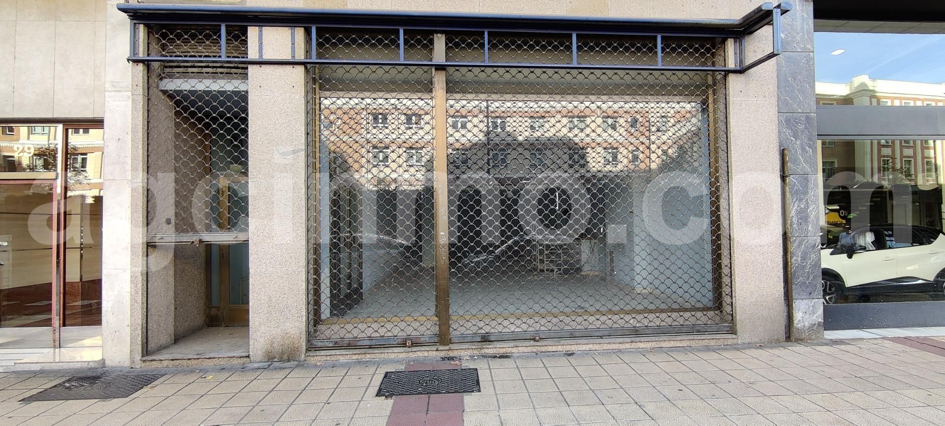 Premises for sale in Valladolid Capital  with Air Conditioner