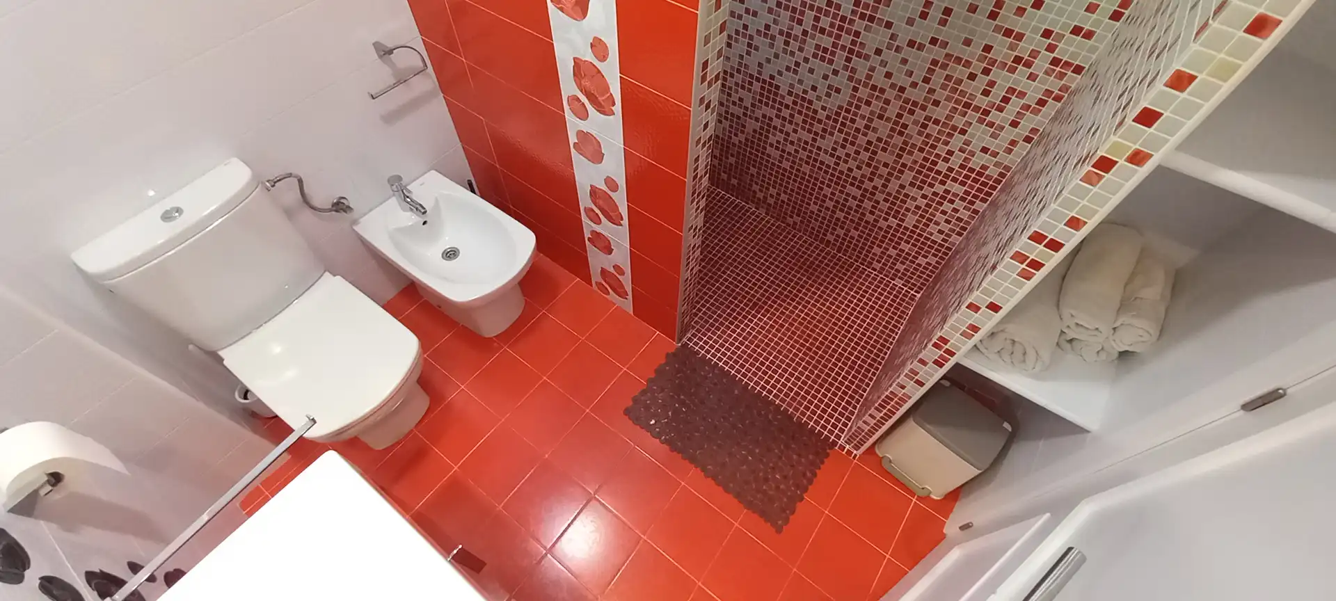 Bathroom of Apartments for rent in Gandia  with Air Conditioner, Heating and Terrace