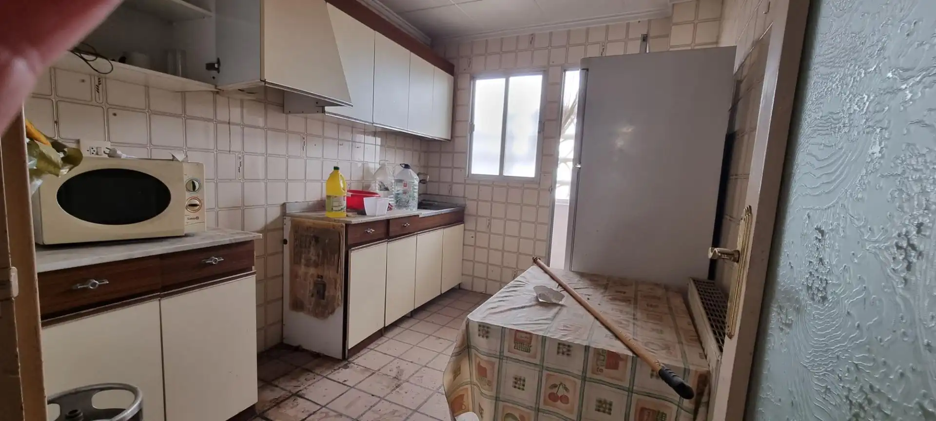 Cuina de Pis en venda en Yecla amb Terrassa i Balcó