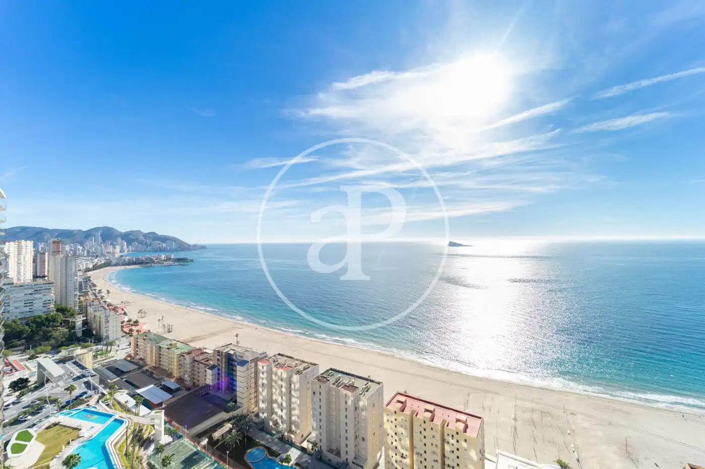 Vista exterior de Piso en venta en Benidorm con Aire acondicionado, Calefacción y Jardín privado