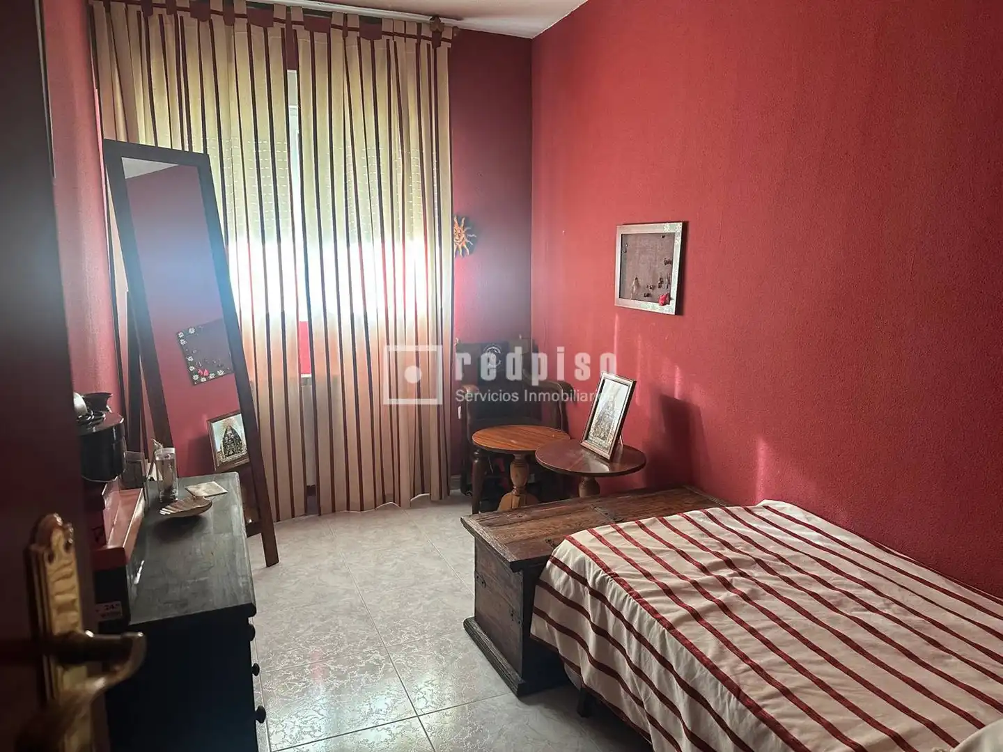 Dormitori de Casa o xalet en venda en Azuqueca de Henares amb Aire condicionat, Calefacció i Jardí privat