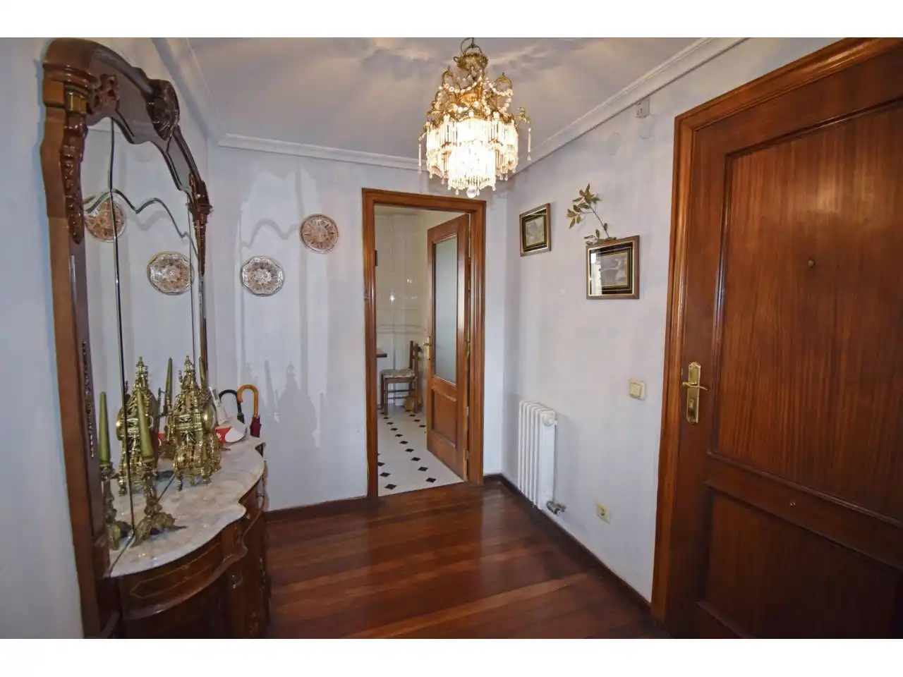 Piso en venta en León Capital  con Calefacción, Parquet y Terraza