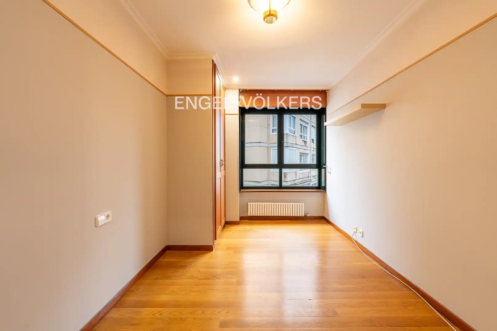 Habitación de Piso de alquiler en Vigo  con Calefacción