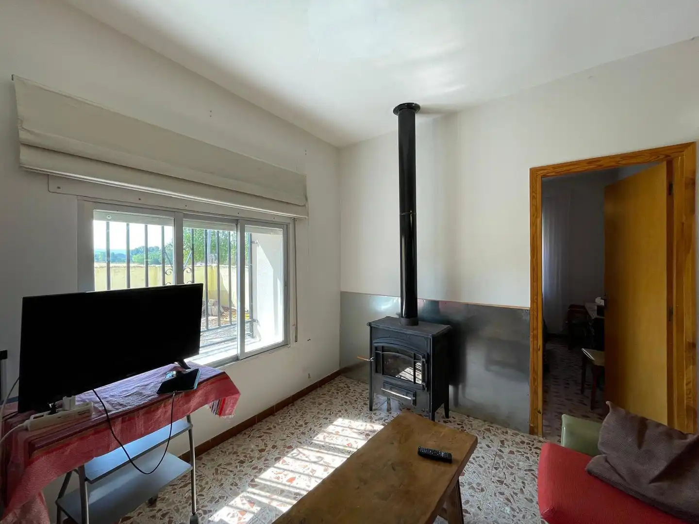 Living room of Country homes for sale in Cobos de Fuentidueña  with Heating, Storage room and Furnished