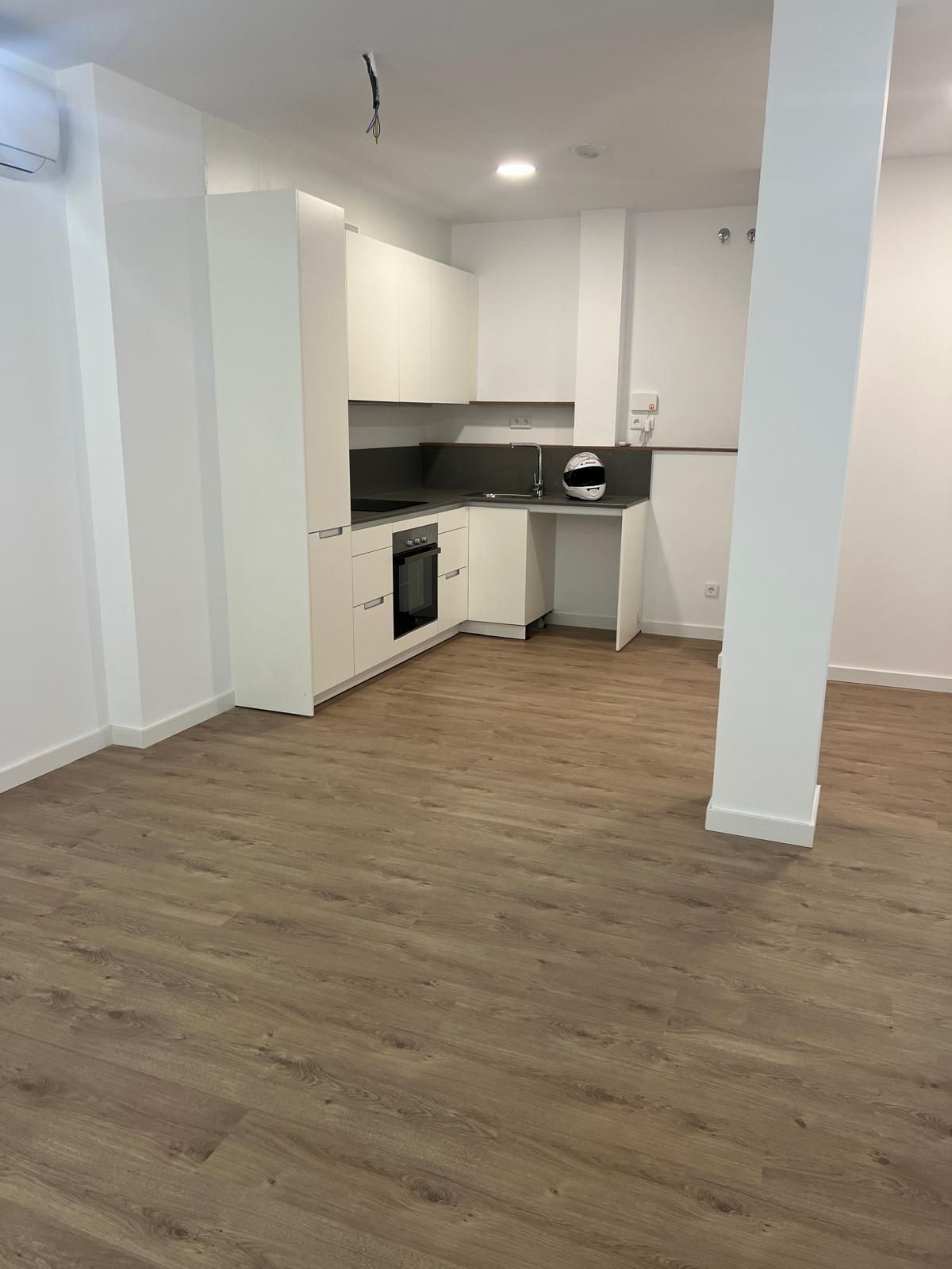 Kitchen of Flat to rent in Castellar del Vallès  with Air Conditioner and Parquet flooring