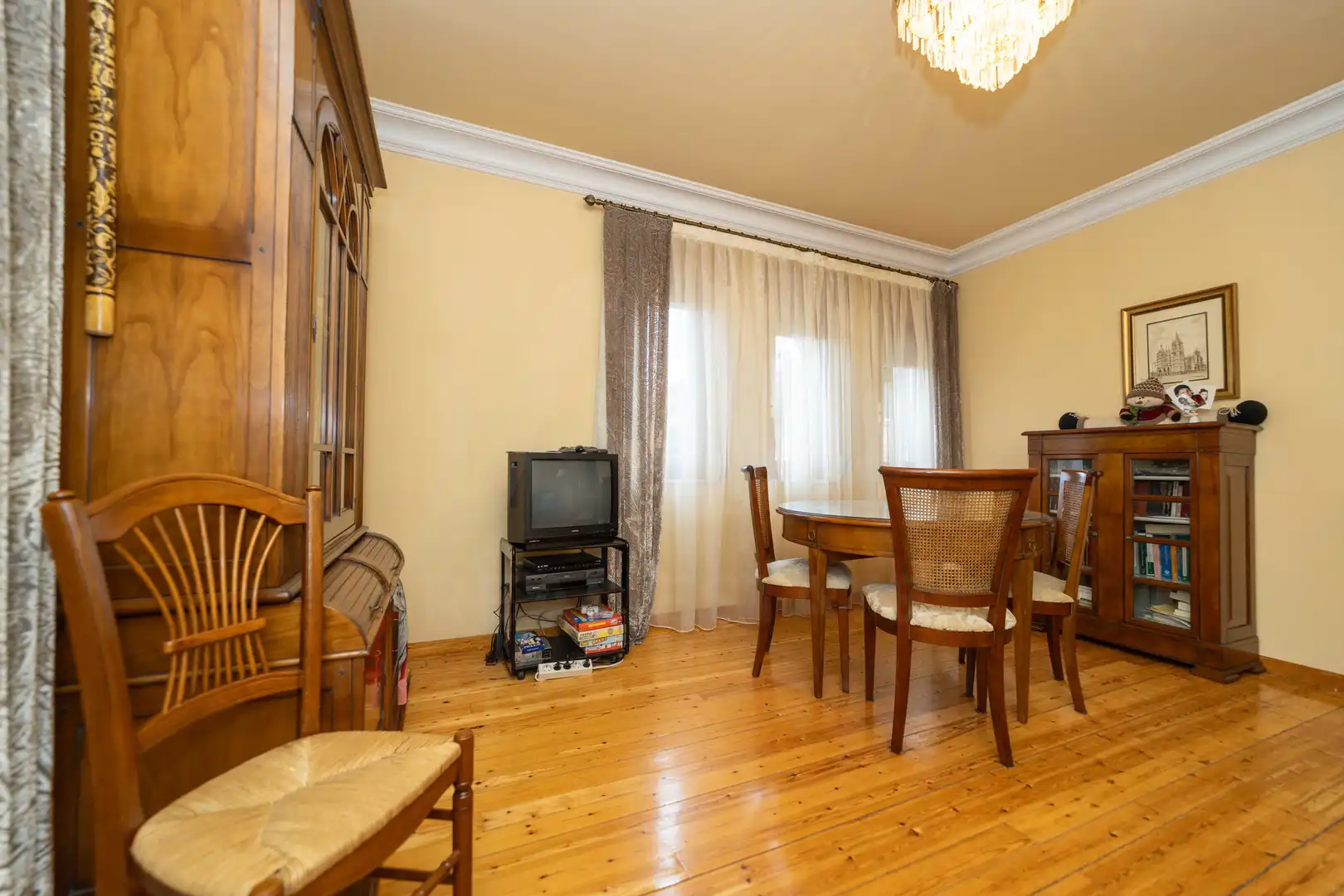 Comedor de Casa o chalet en venta en León Capital  con Calefacción