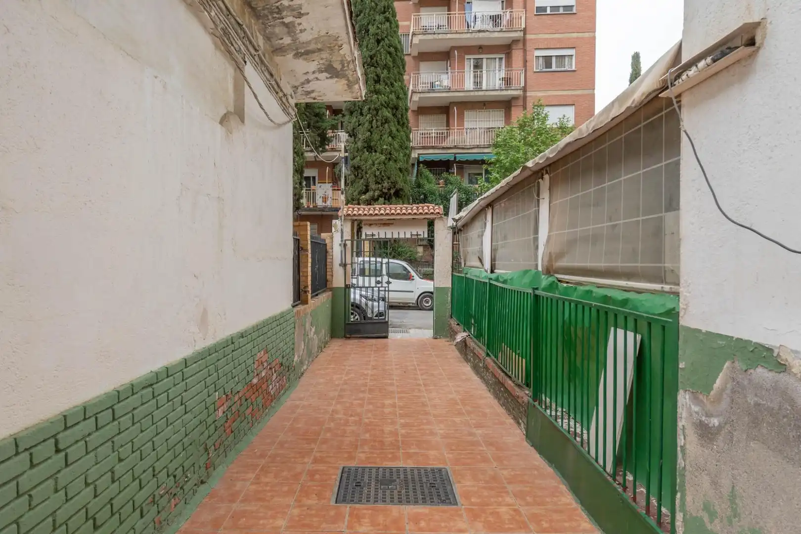 Außenansicht von Geschaftsraum zum Verkauf in Granada