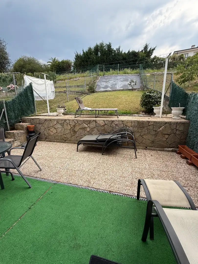 Terraza de Casa adosada en venta en Grado con Calefacción, Jardín privado y Parquet