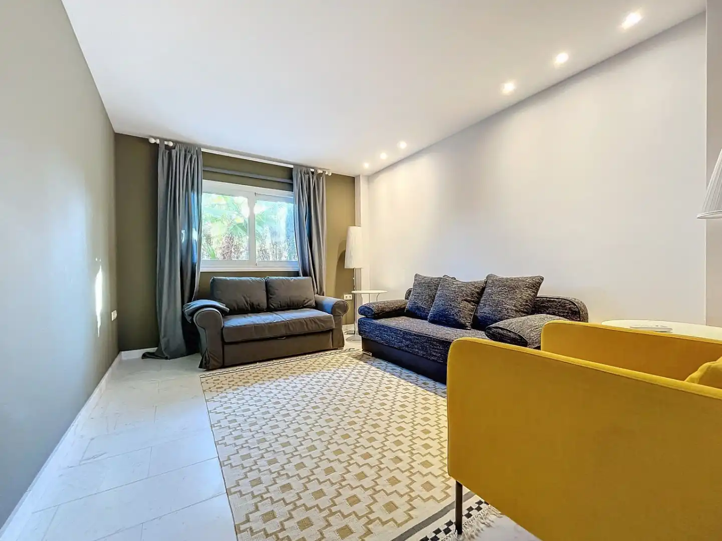 Living room of Houses for sale in L'Alfàs del Pi  with Air Conditioner, Heating and Private garden