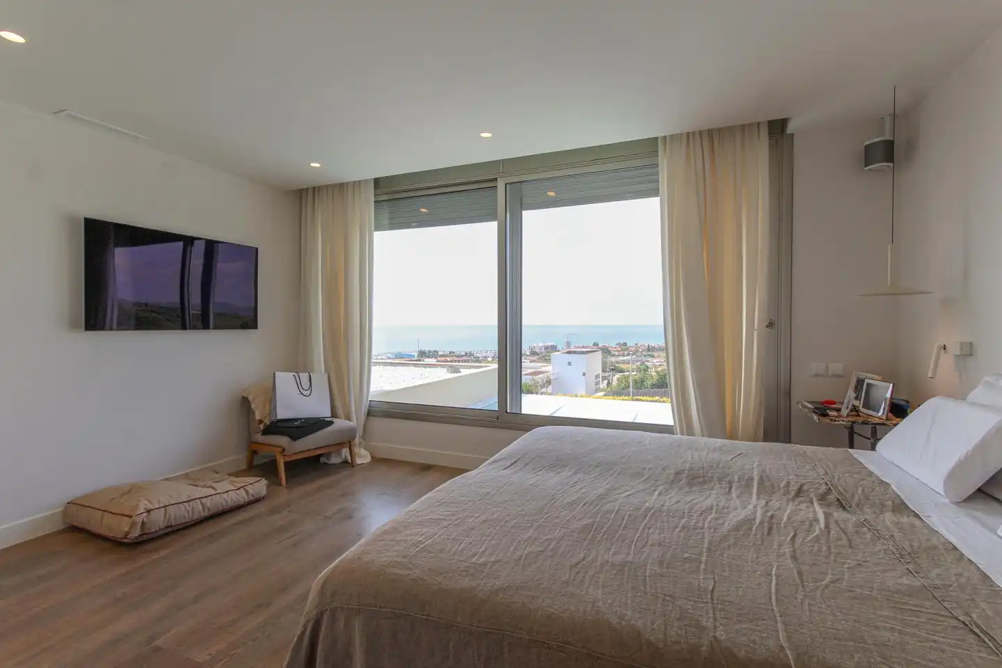 Dormitori de Casa o xalet en venda en Sant Vicenç de Montalt amb Aire condicionat, Jardí privat i Terrassa