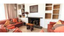 Living room of Flat for sale in Girona Capital  with Air Conditioner, Heating and Terrace