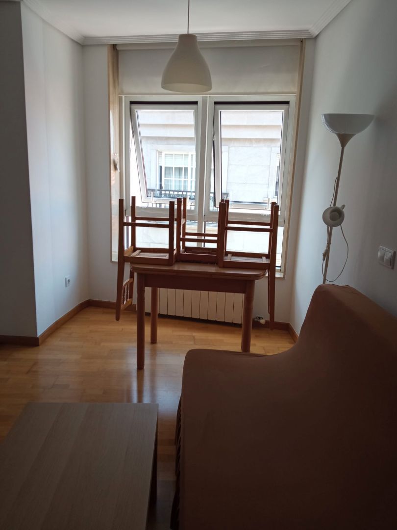 Menjador de Apartament de lloguer en Cambados amb Calefacció, Moblat i Forn