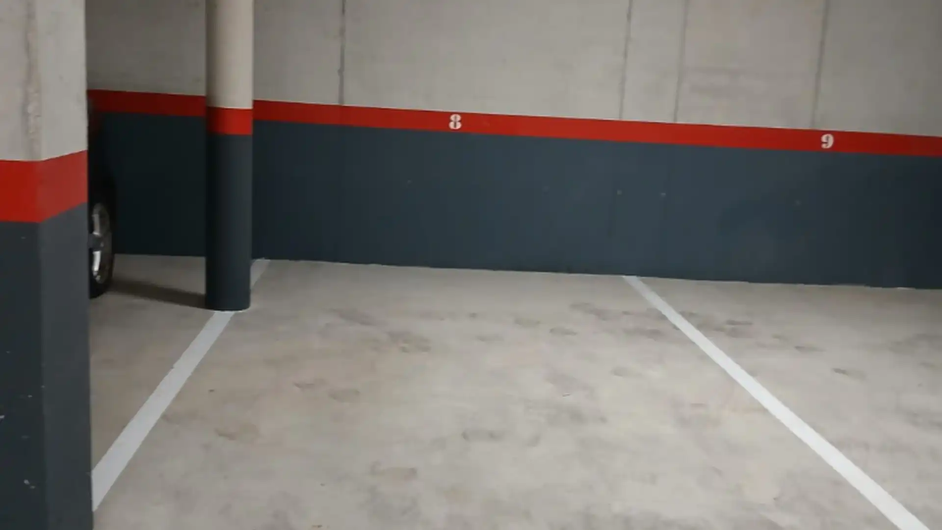 Garage zur Miete in Ronda Fonts, 25