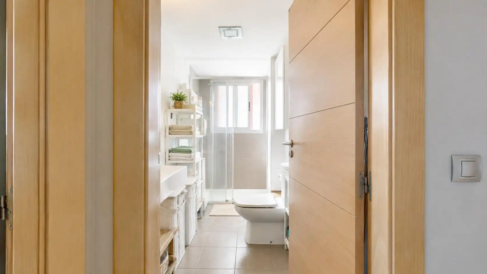 Baño de Piso en venta en Almería con Aire acondicionado
