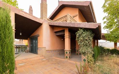 Exterior view of House or chalet for sale in Dílar  with Terrace and Swimming Pool