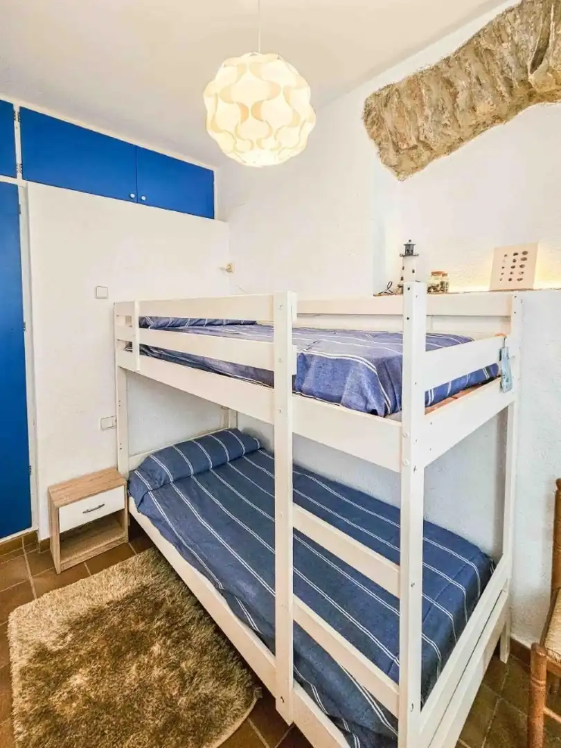 Schlafzimmer von Country house zum Verkauf in Cadaqués mit Klimaanlage und Terrasse