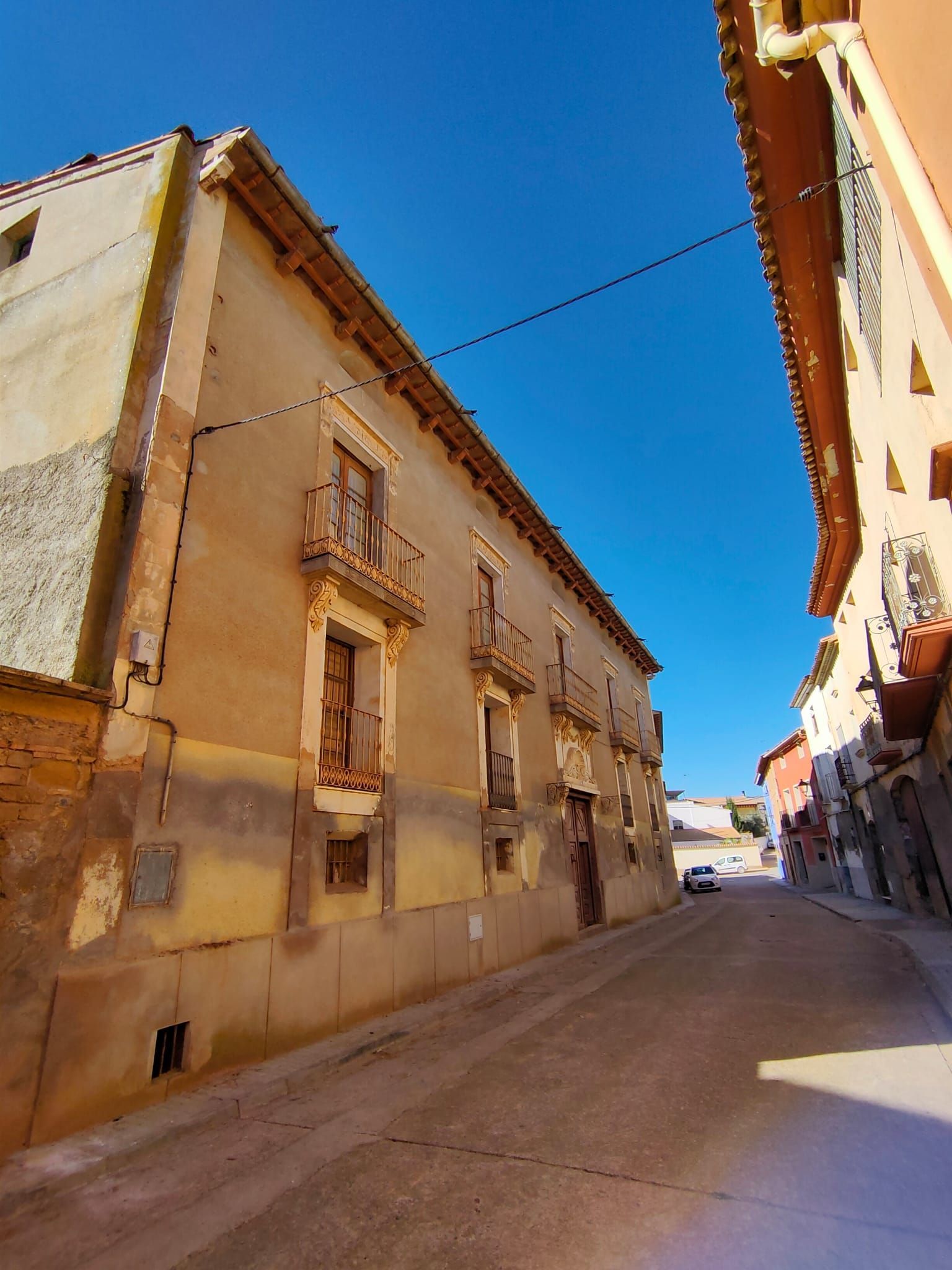 Exterior view of House or chalet for sale in Monzón  with Private garden, Terrace and Balcony