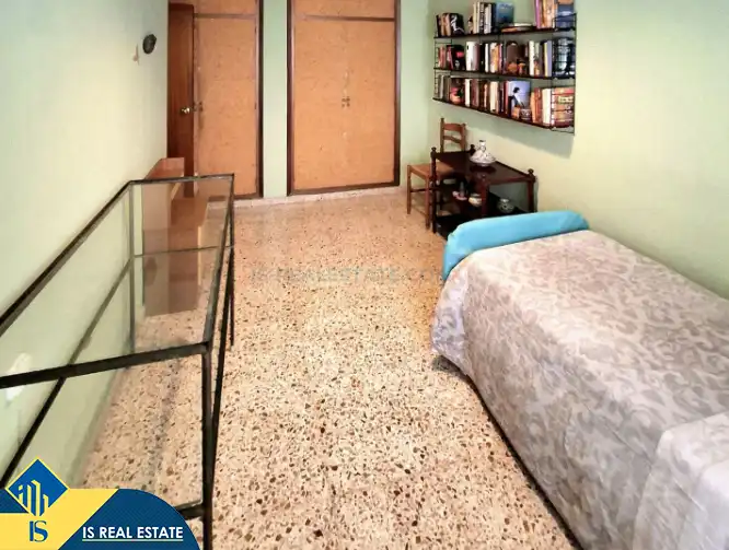 Dormitori de Apartament en venda en Alicante / Alacant amb Aire condicionat, Calefacció i Terrassa